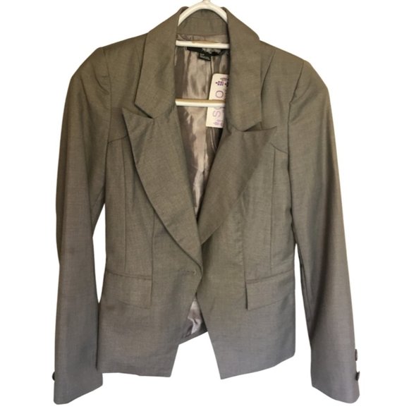 🌸4/$30🌸 NWT Versatile structured Blazer with satin lining - Picture 6 of 12